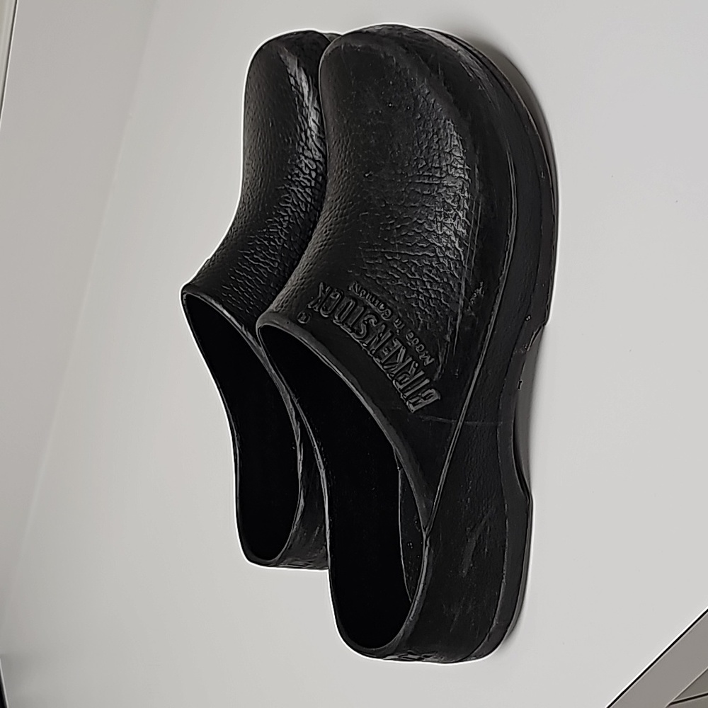 - BIRKENSTOCK clogs slip on shoes  fair condition size 8 women